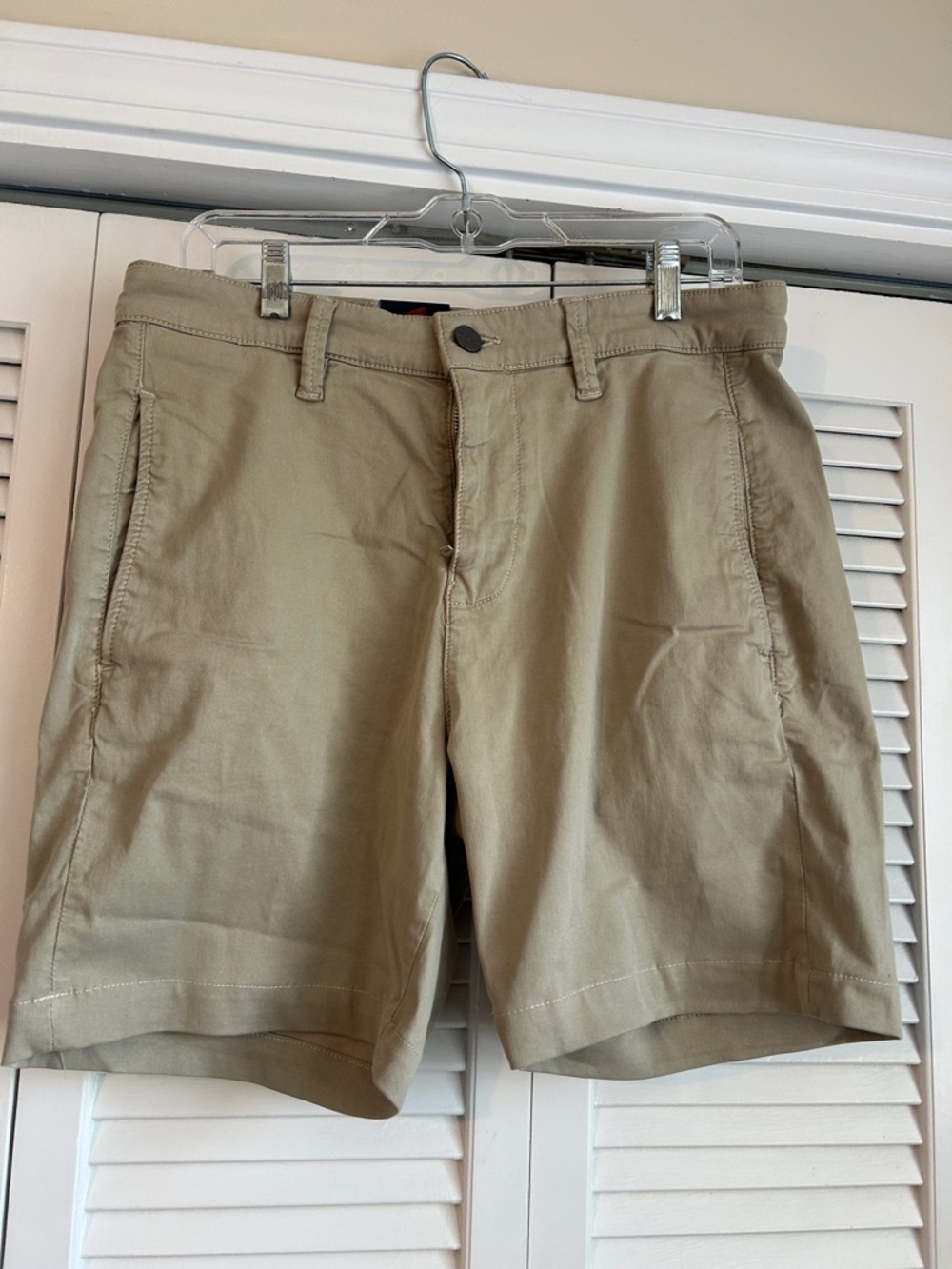 Men’s NWT 34 Heritage Nevada size 32